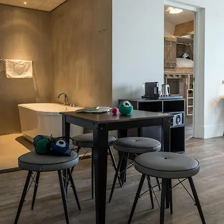 Szálloda Fruitpark & 4*