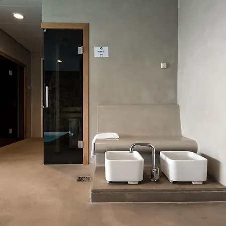 Hotel Fruitpark & 4*