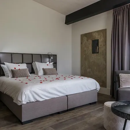 Fruitpark & Hotel 4*