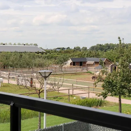 ホテル Fruitpark &