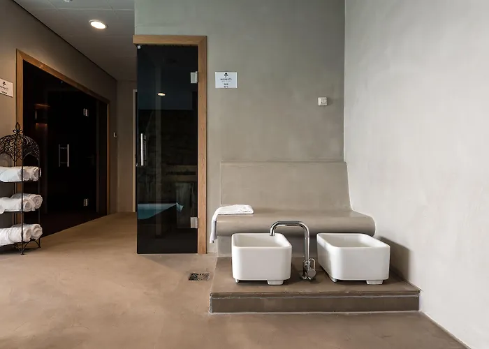 Hotel Fruitpark & 4*